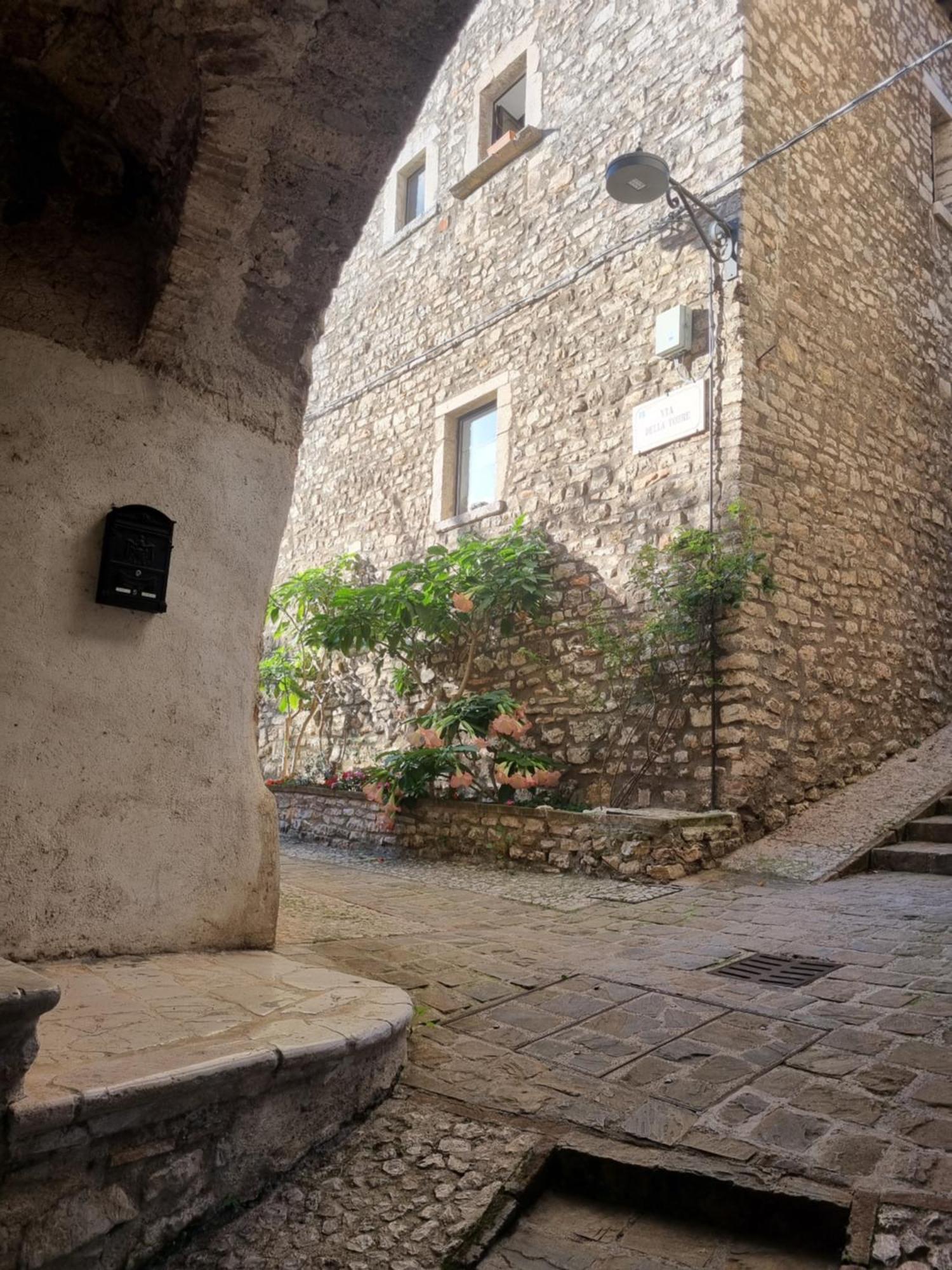 Cuore Del Castello Arrone Экстерьер фото
